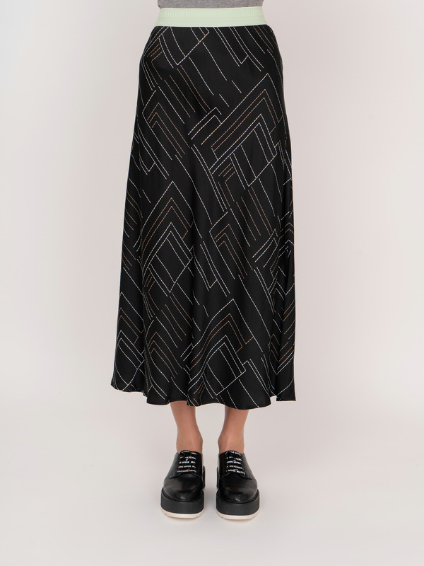 Э110002-11000/22-01 Юбка Taifun