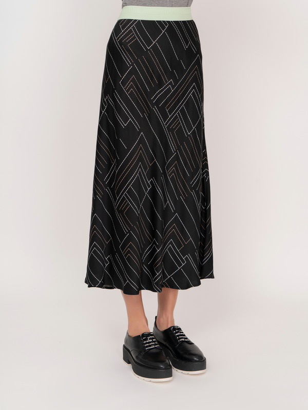 Э110002-11000/22-01 Юбка Taifun