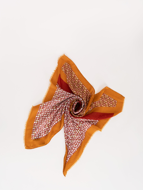 ЭJS2293WHZ1-7/22-01 Шарф A.Fabretti