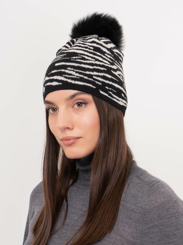 Э55760108 VENACO/20-02 Шапка с помпоном EMME