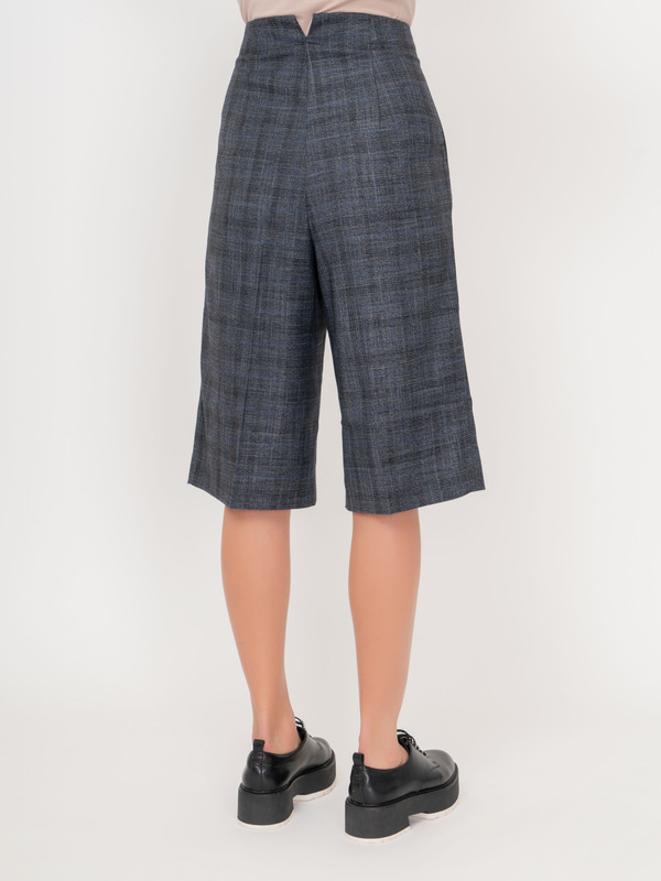 Э902108/10106/20-02 Шорты Unq