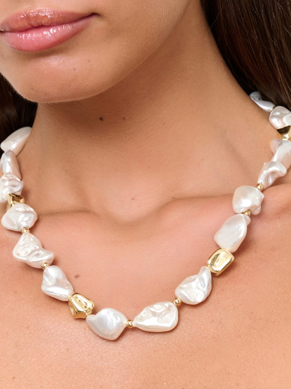 Э421955/24-02 Бусы Выход в свет кор. Ярославна