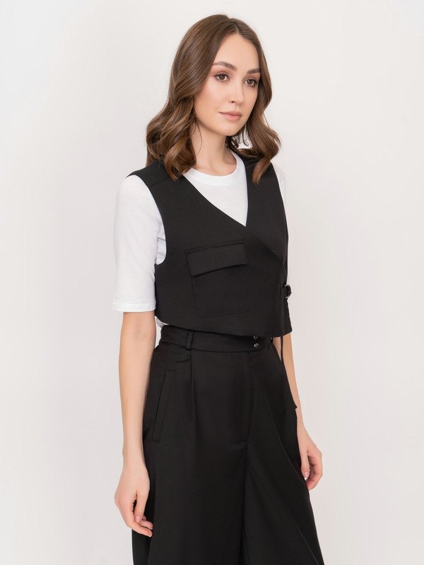 Э211104/10133/21-01 Жилет Unq