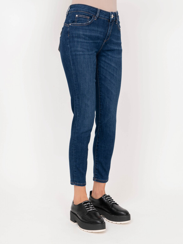 Э31860407 SKINNY/20-02 Джинсы Marella