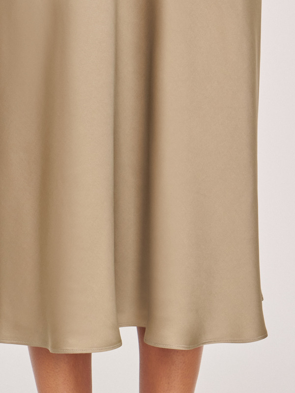 Э210019-11241/22-02 Юбка Taifun