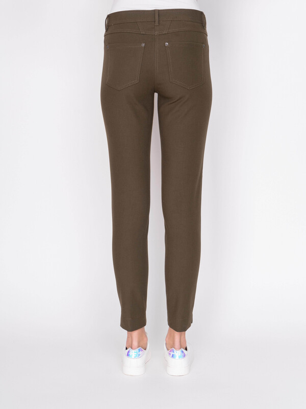 Э320025-17104/19-01 Брюки Taifun