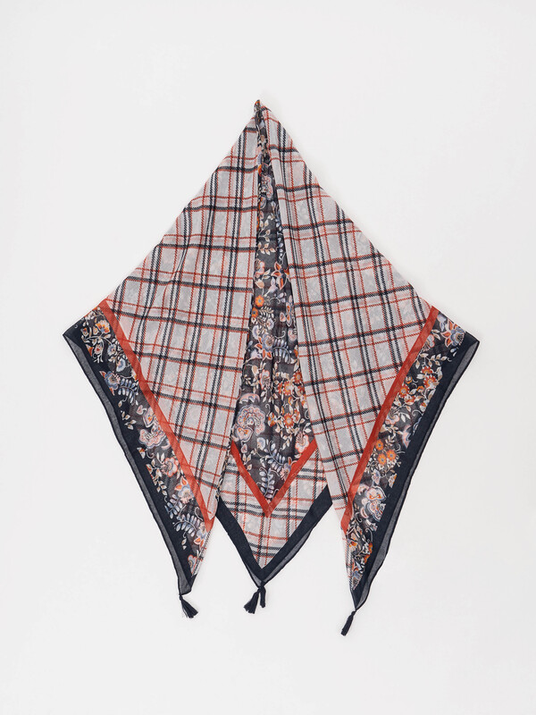 Э400009-72009/20-02 Платок Gerry Weber