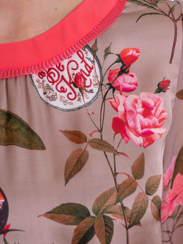 Э8981/04043/19-01 Cherry Блуза Sportalm