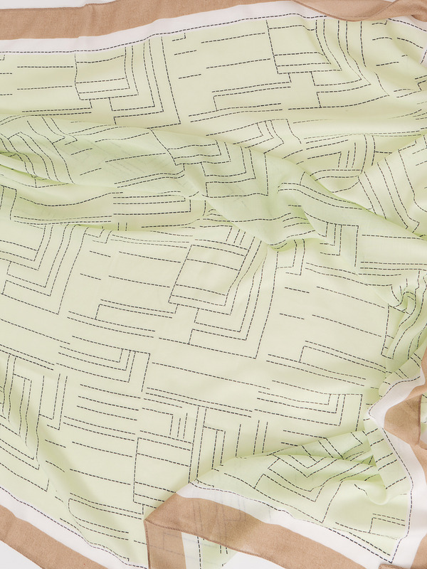 Э100001-13001/22-01 Платок Taifun