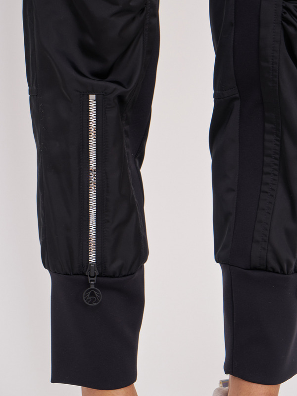 Э98565/16123/22-02 Брюки Sportalm